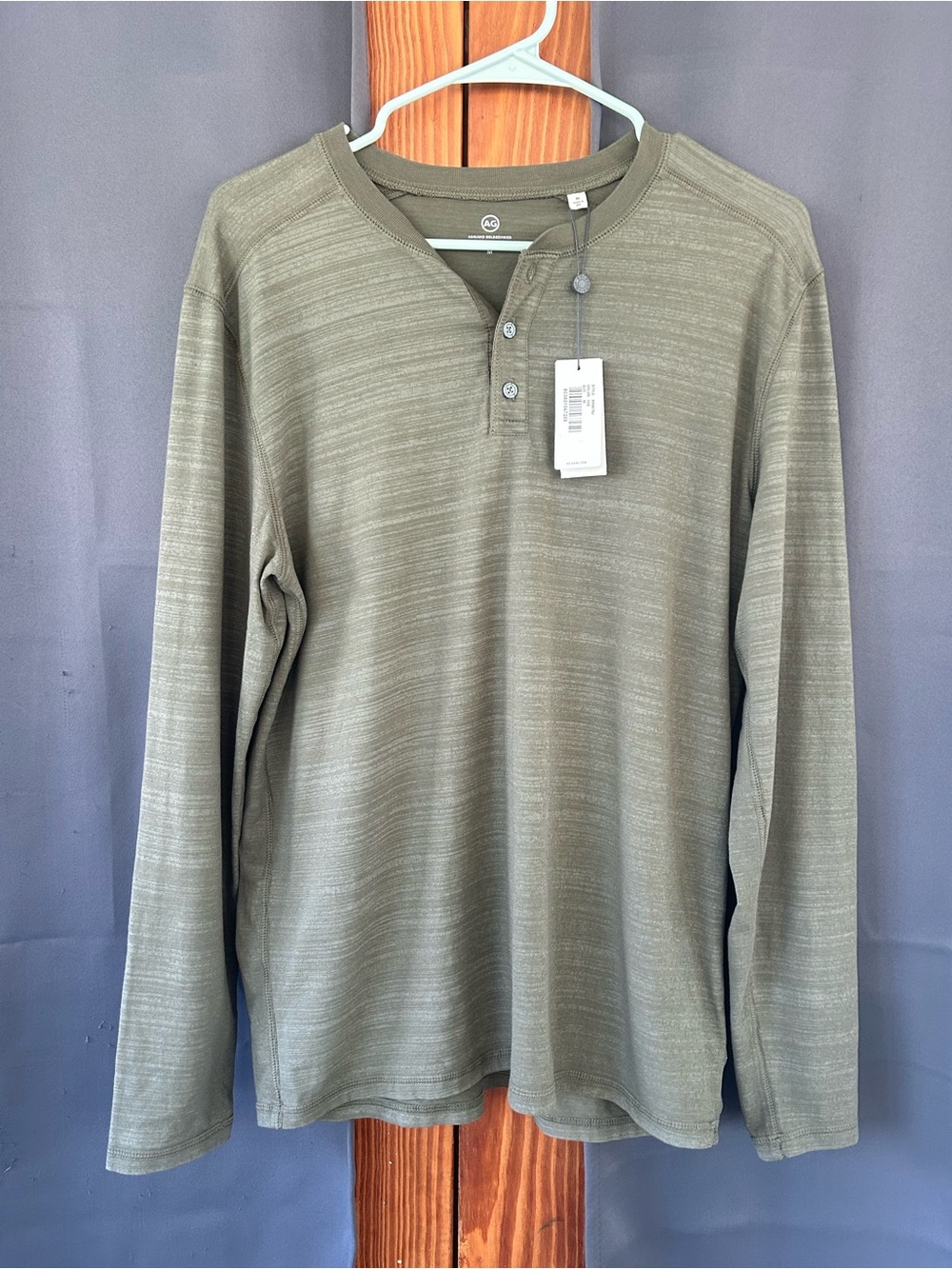 NWT Men’s Adriano Goldschmied Caper Green Henley Long Sleeve Shirt Size Medium